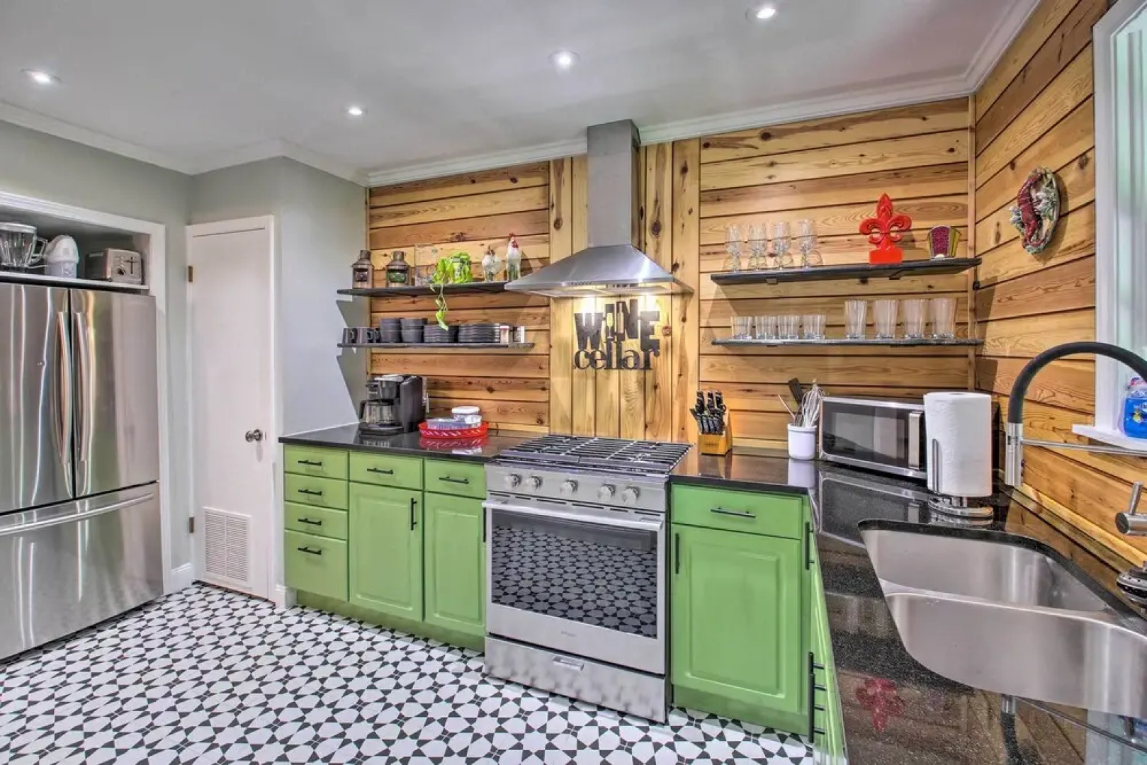 Exquisite Cottage: Patio, 2 Mi to Hot Springs