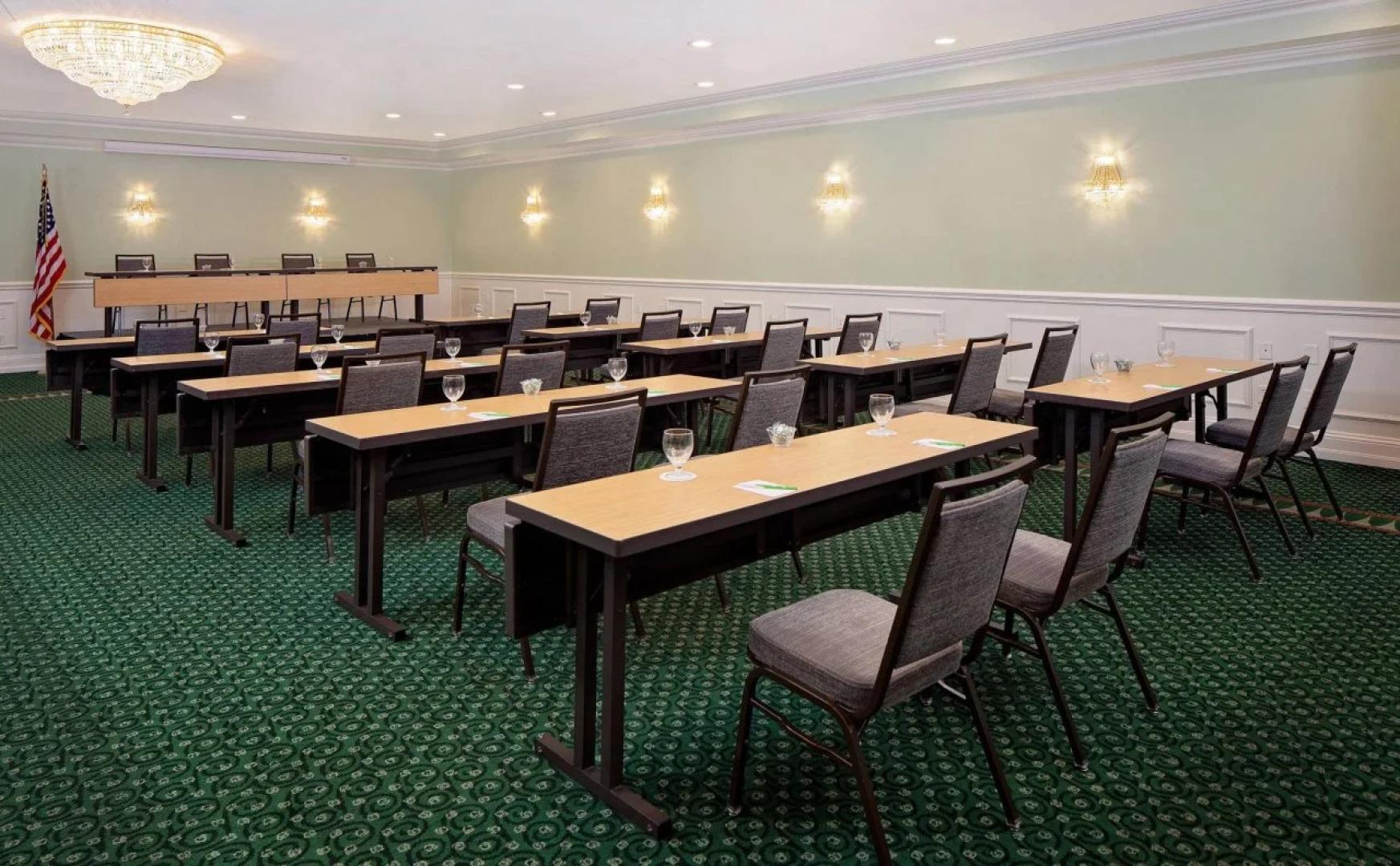 Courtyard by Marriott Long Island MacArthur Airport