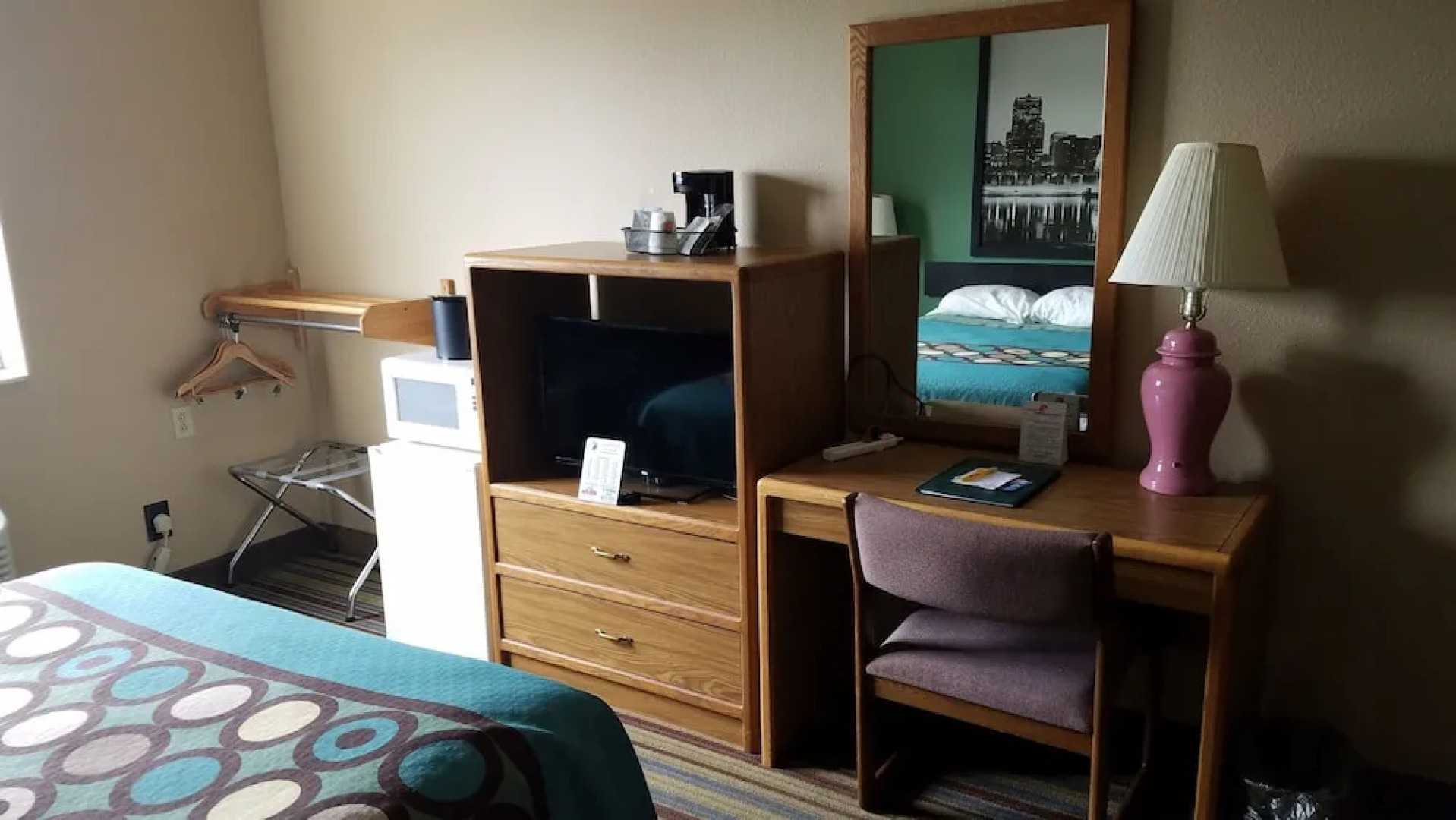 Super 8 Pontoon Beach IL/St. Louis MO Area