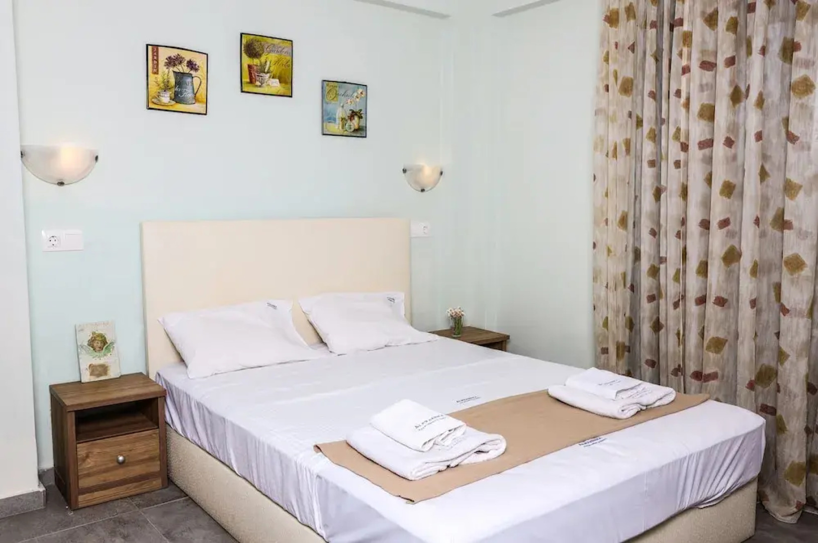 Alexanika Apartments