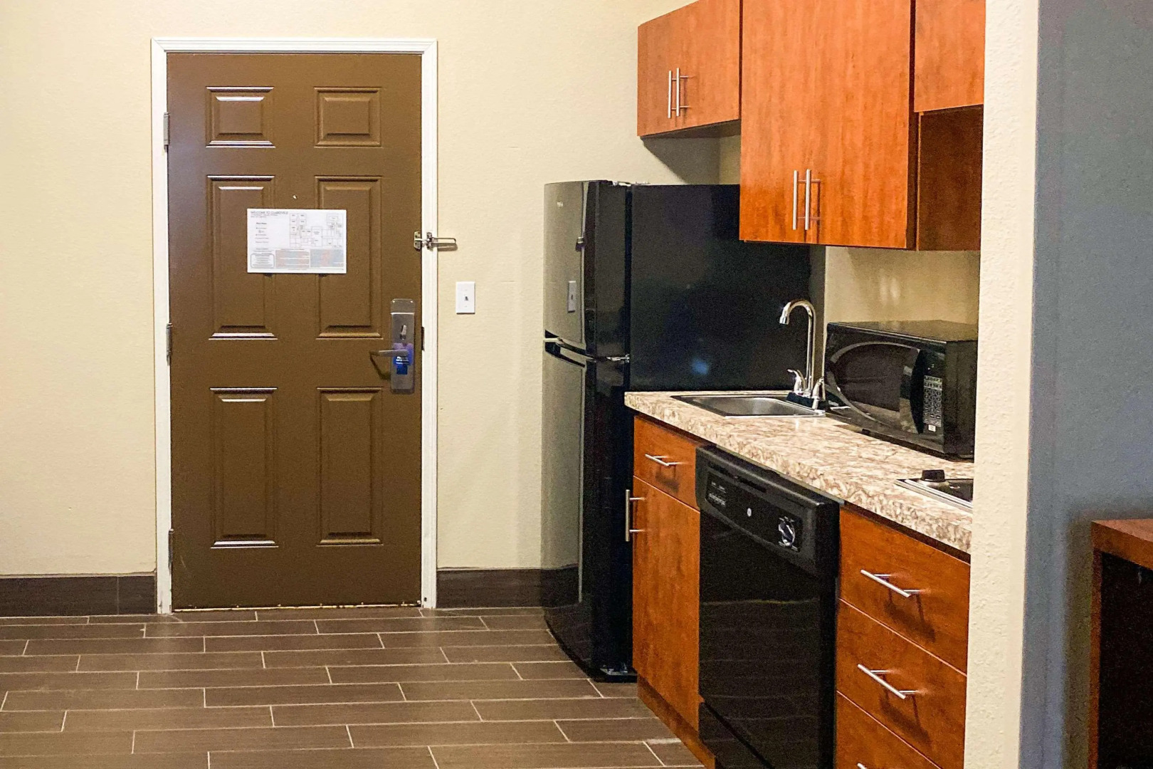 Comfort Suites Clarksville near Governors Square Mall