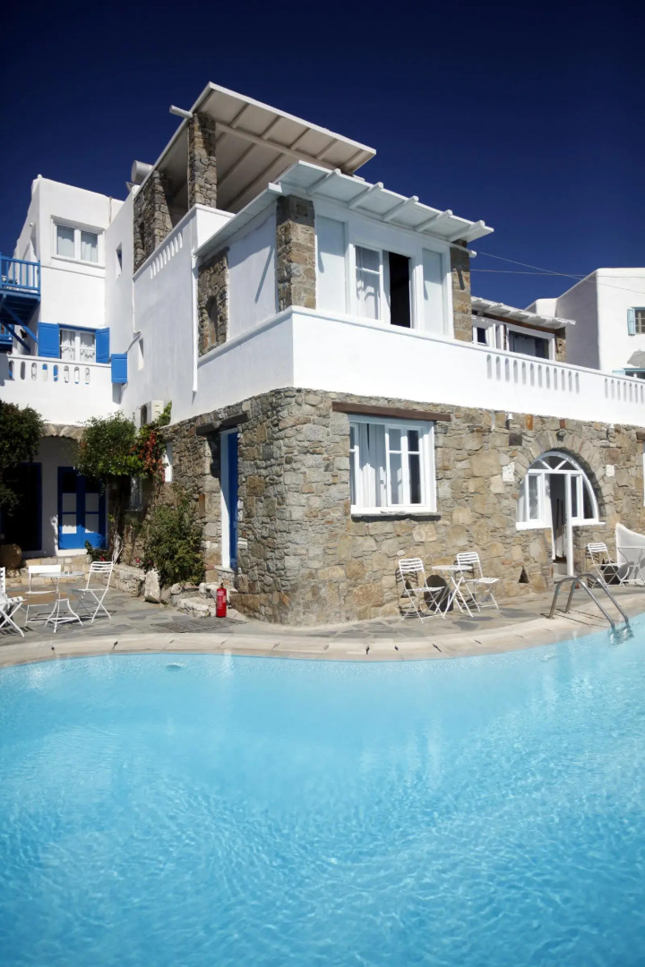 Voula Apartments & Rooms