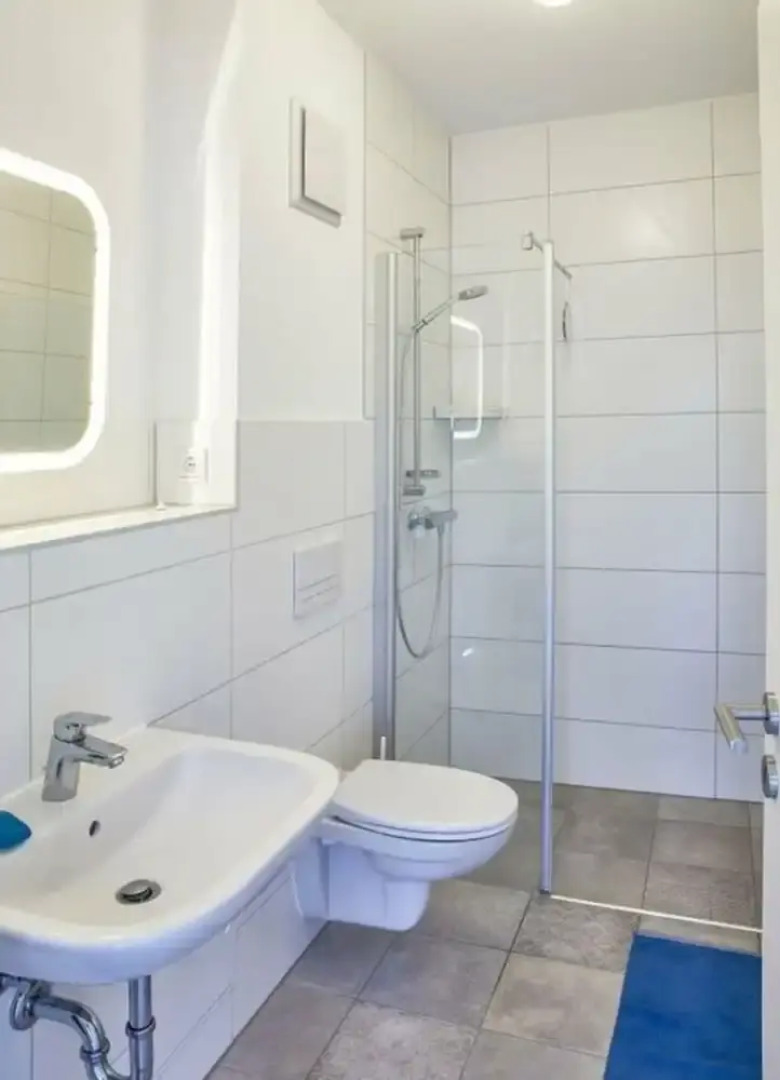 House in Reed 1 - Apartment 4