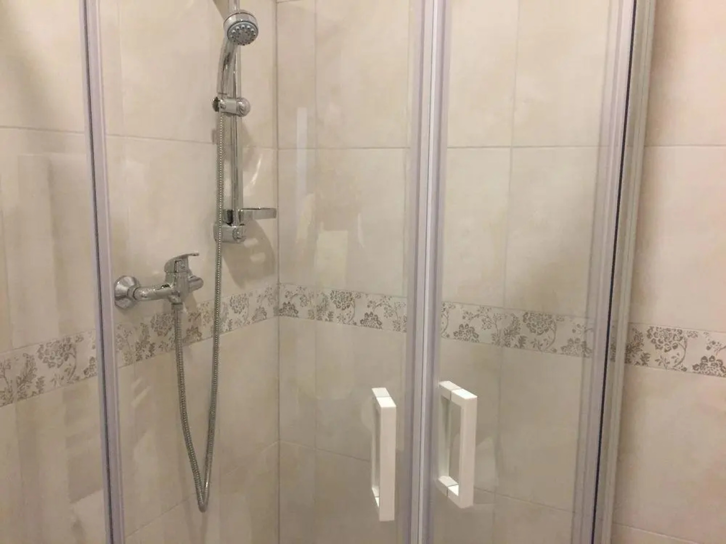 Apartmanovy dom Villa Ephélia