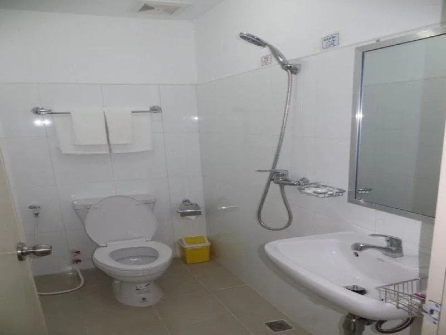Ngwe Kyal Guest House