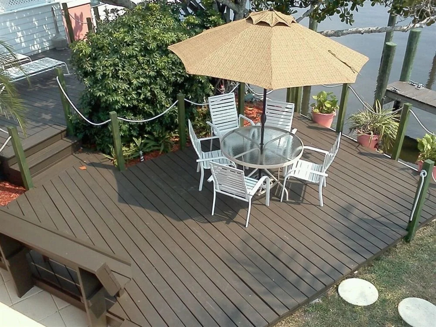 Monterey Inn & Marina