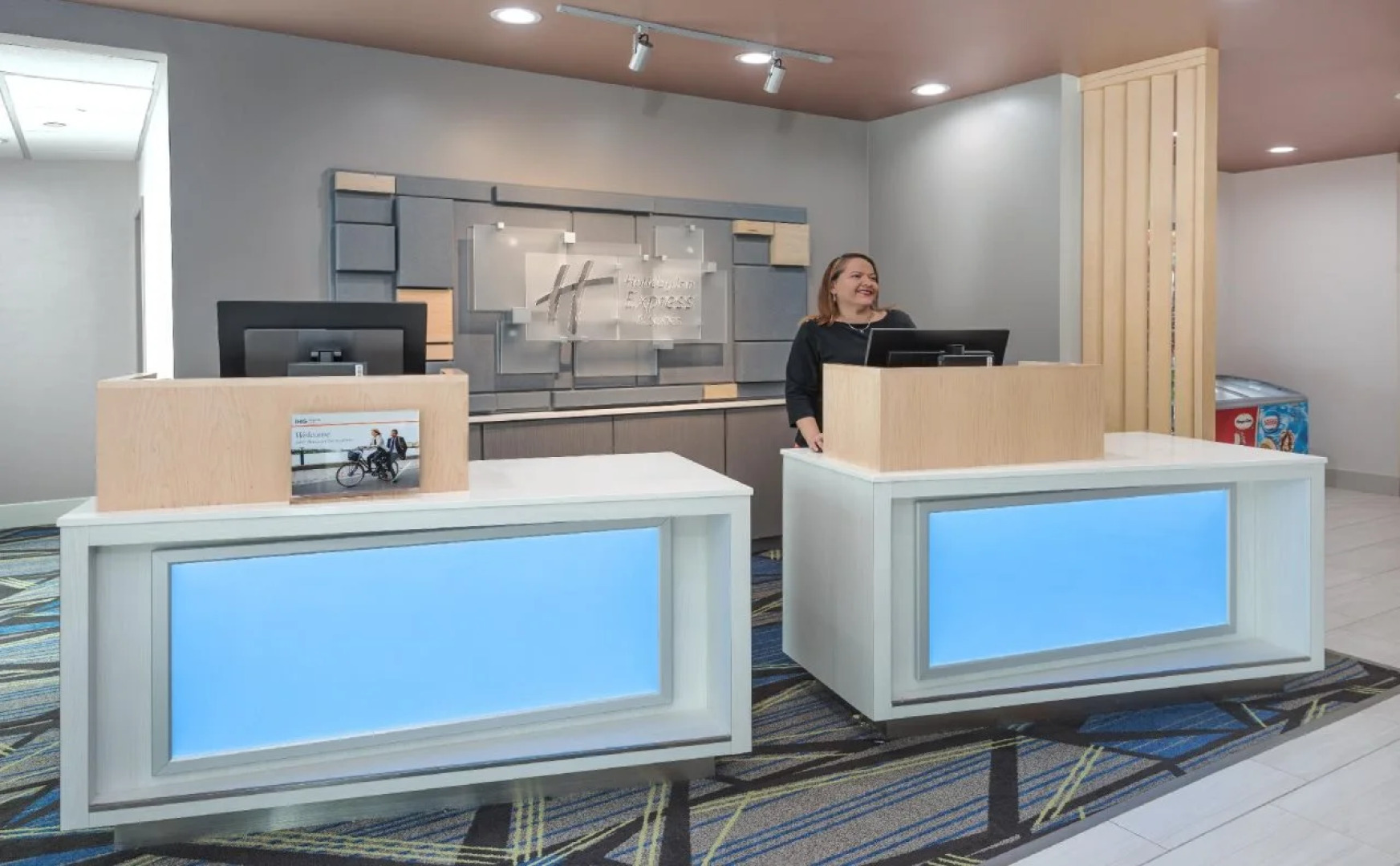 Holiday Inn Express & Suites Sugar Land SE - Missouri City by IHG