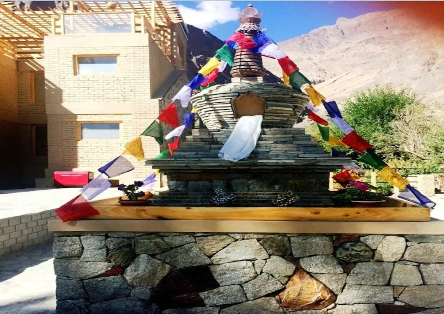 Stone Hedge Hotel - Hunder