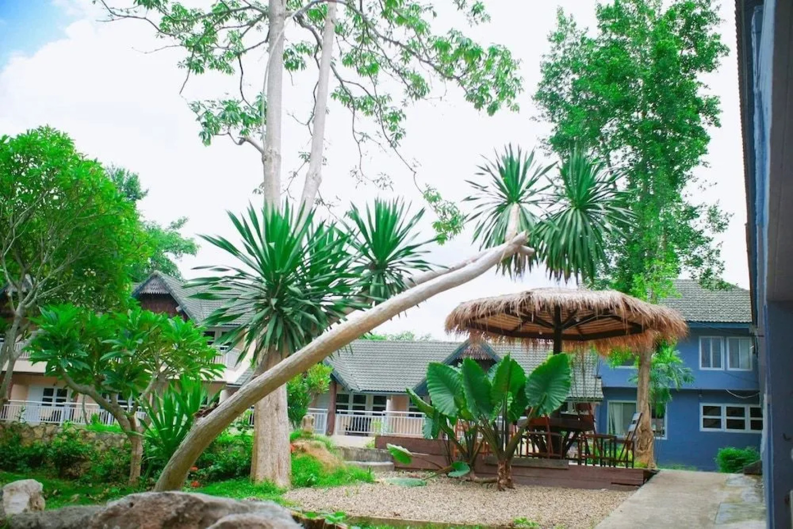 Baanrai Riverkkwai Resort