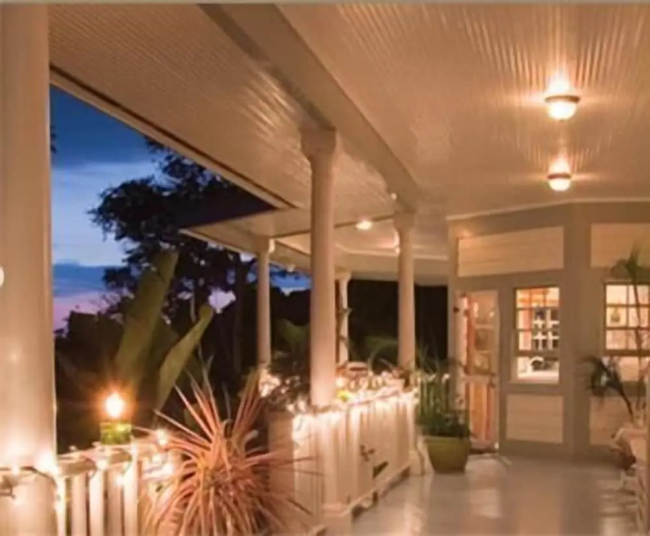 Ka'awaloa Plantation Bed & Breakfast