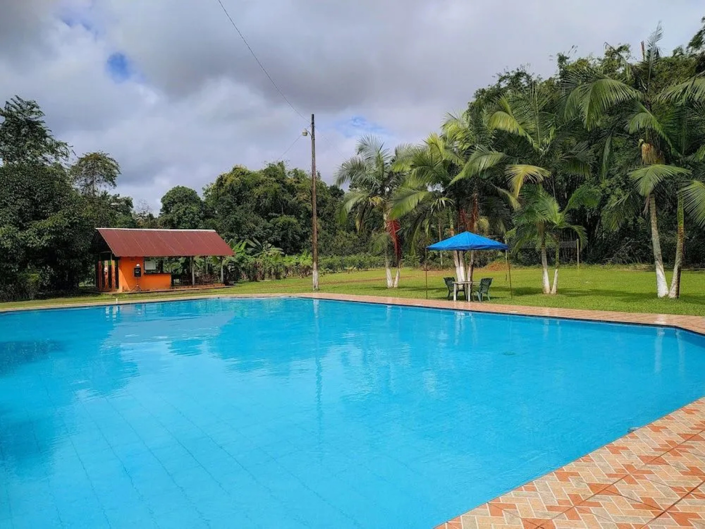 Puerto Quito Lodge By Dot Light