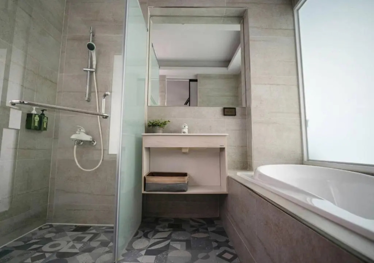 Migrator Intertidal Homestay