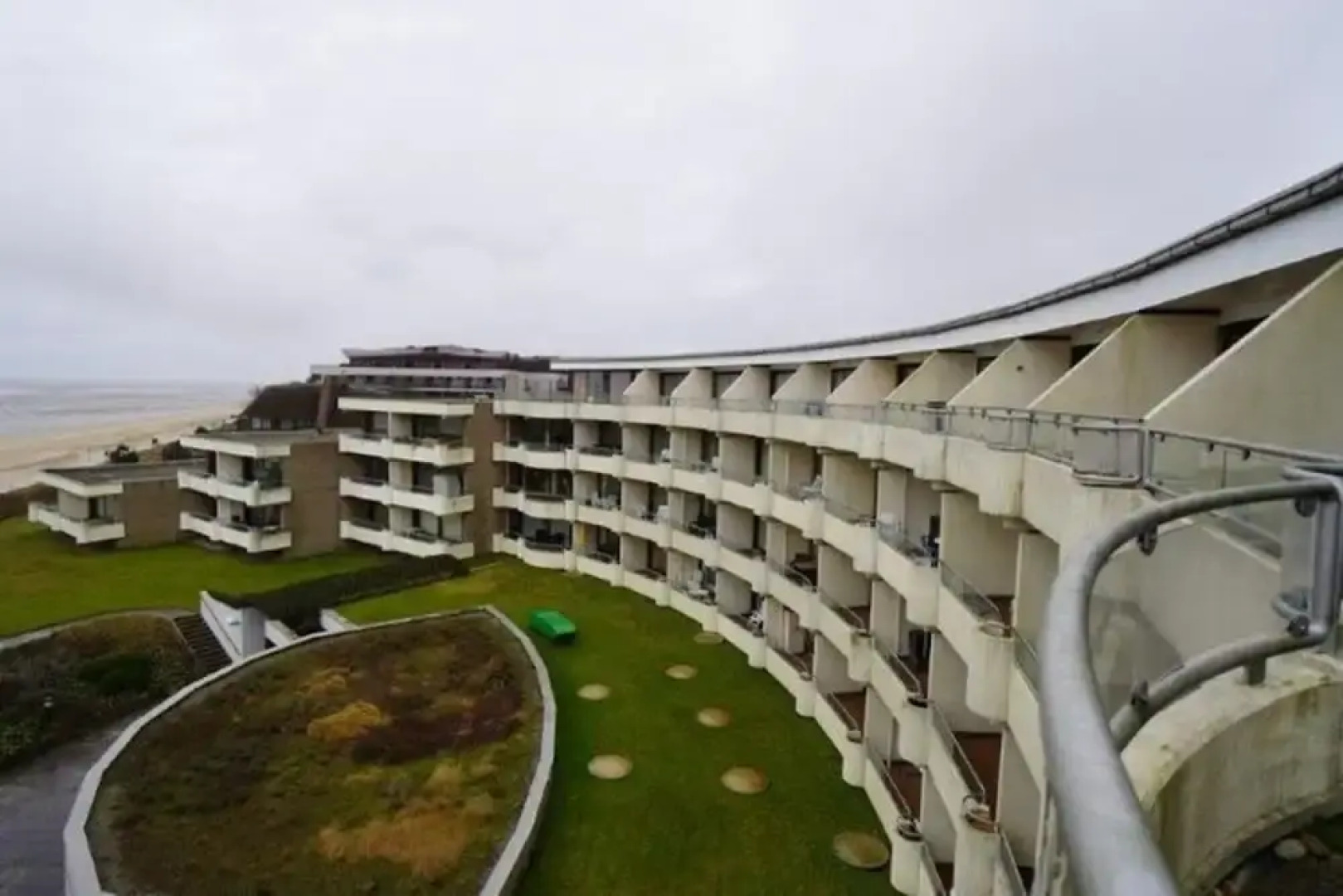 Holiday Apartment With sea Views of Fohr