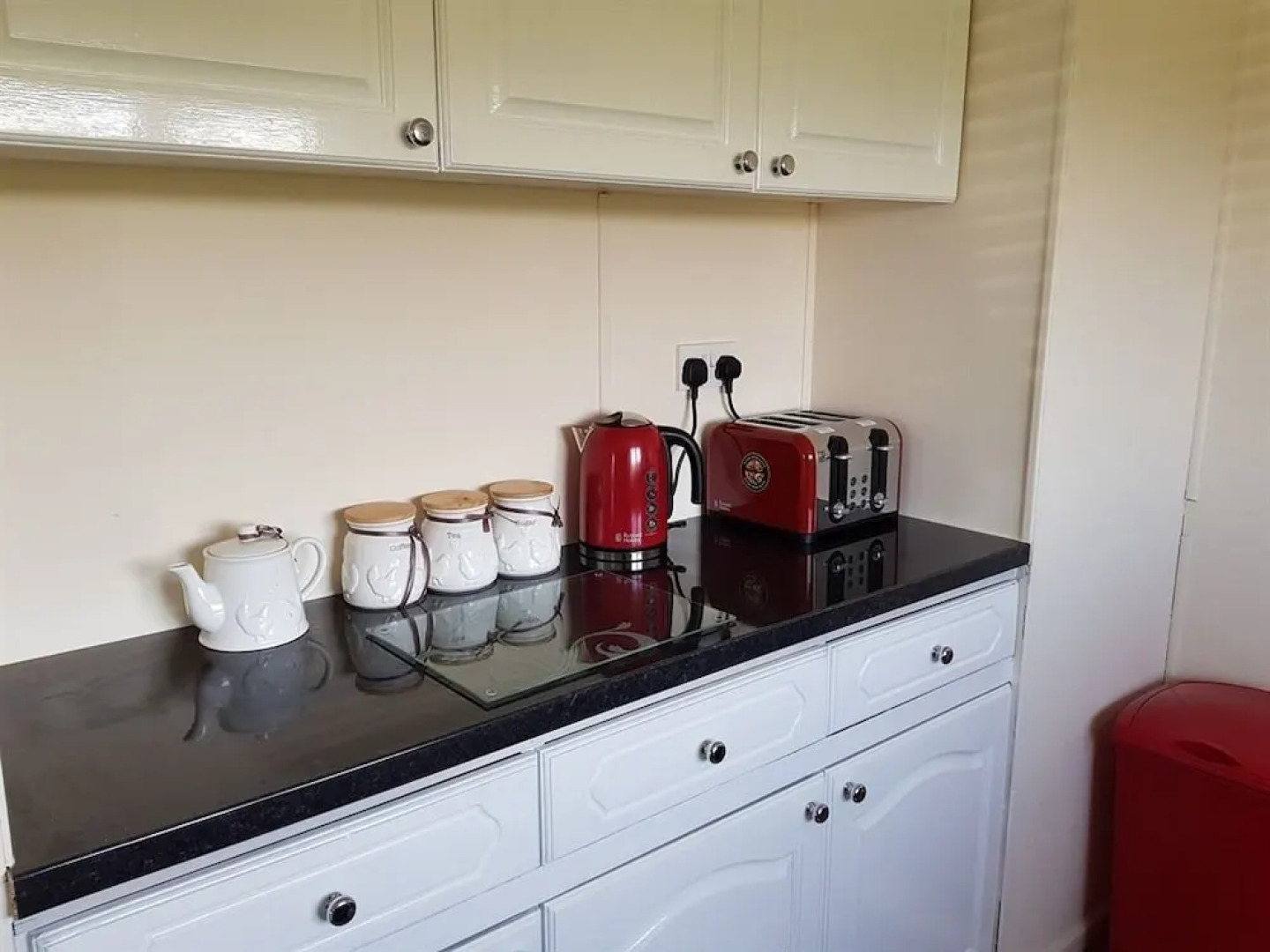 Ty Dderw Country Inn