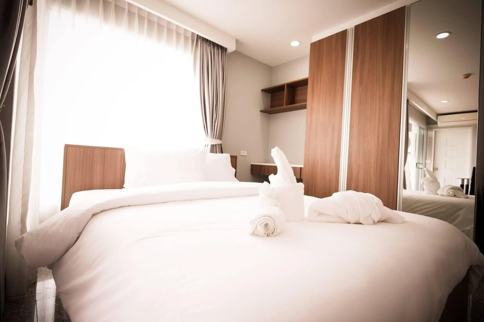 Modernbright Service Apartment