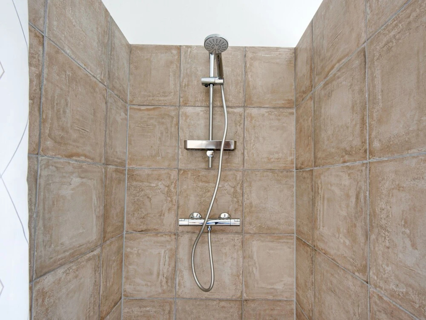 Sanders Fjord 1 - Nice 1-bdr Apt Near Cathedral