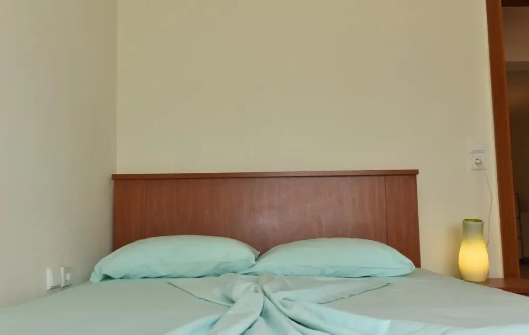 Svetlana s Family Right House by Travelpro S