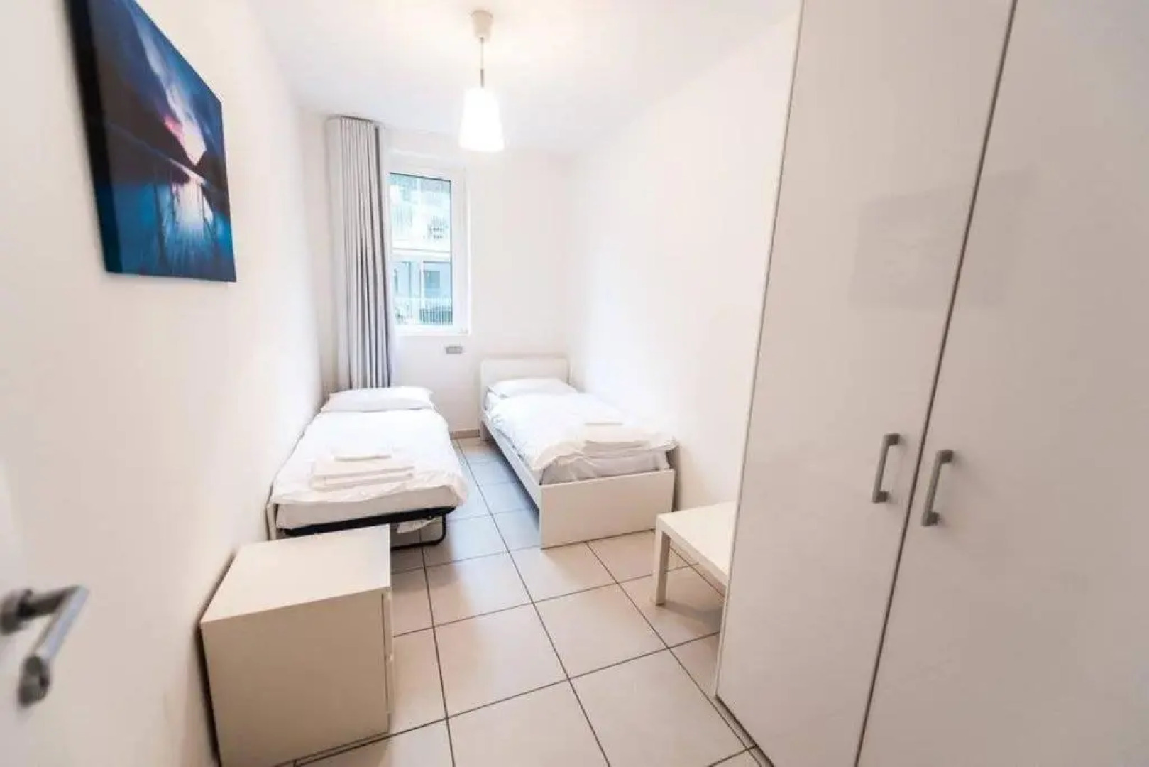 4 bedroom apartment with pool & jacuzzi