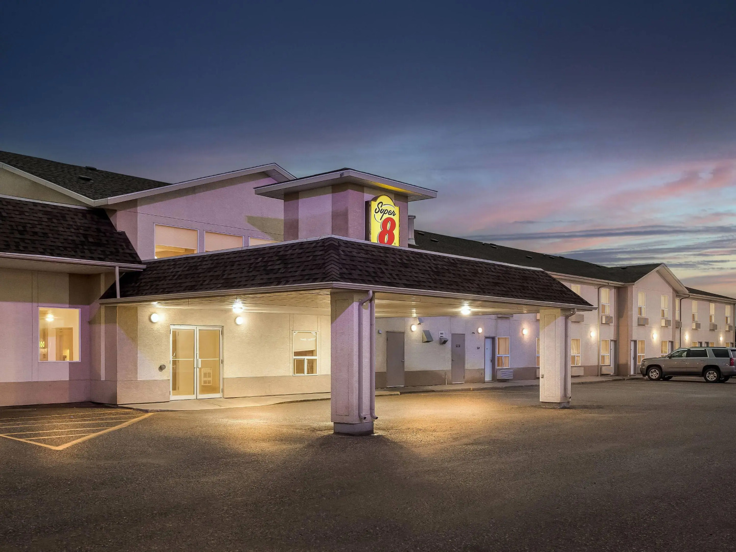 Super 8 by Wyndham Meadow Lake