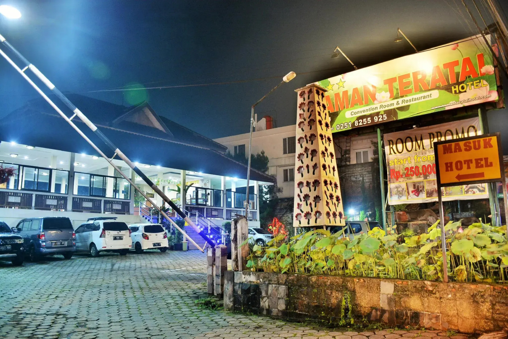 Taman Teratai Hotel