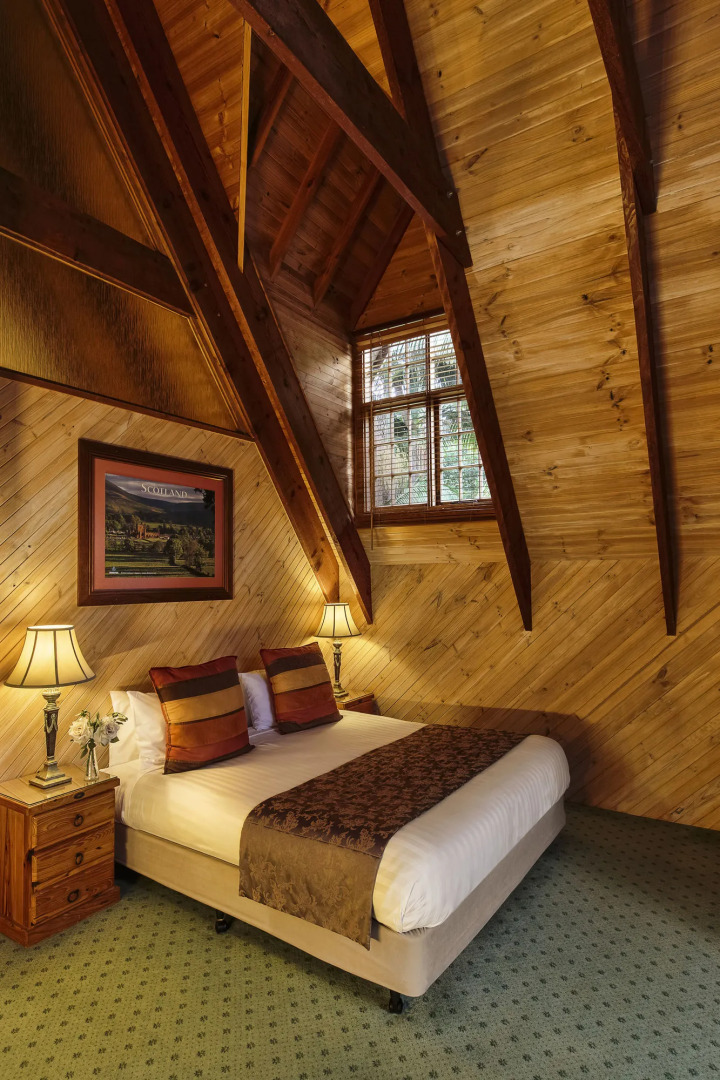 Mt Tamborine Stonehaven Boutique Hotel