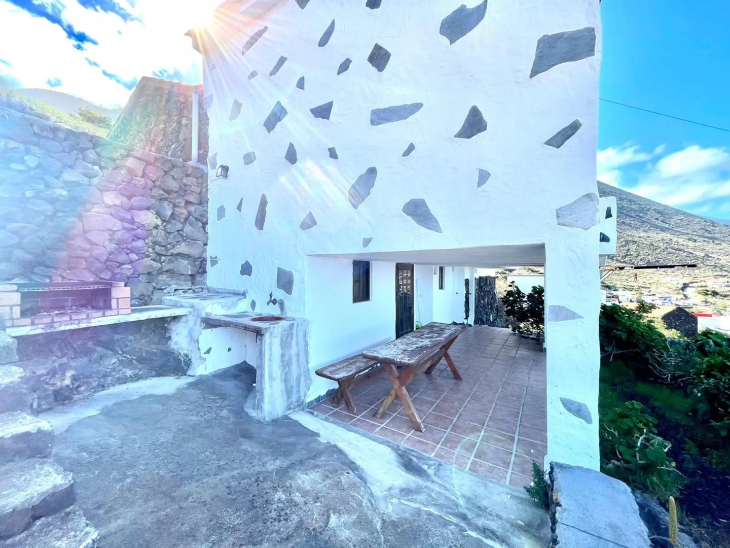 Casa rural con BBQ, Wifi y inolvidable vista a océano, El Hierro