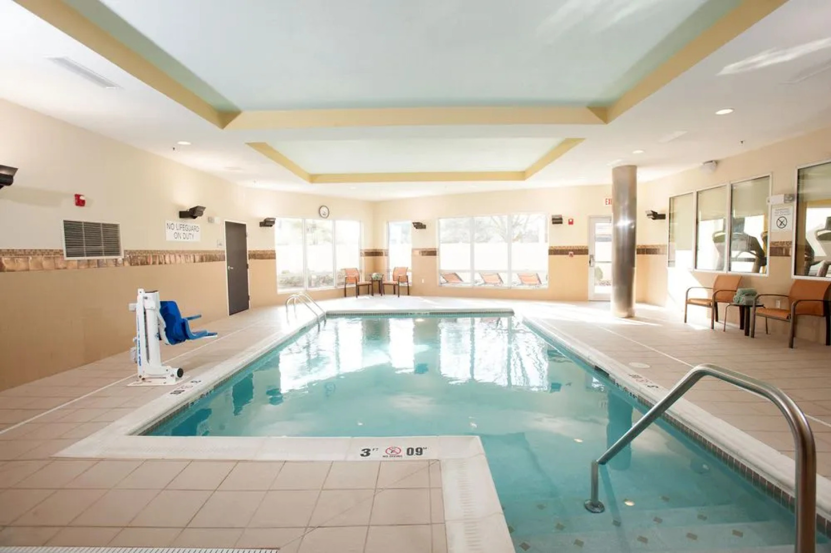 Courtyard Evansville East