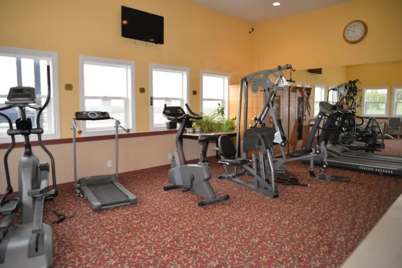 Northern Lights Inn & Suites