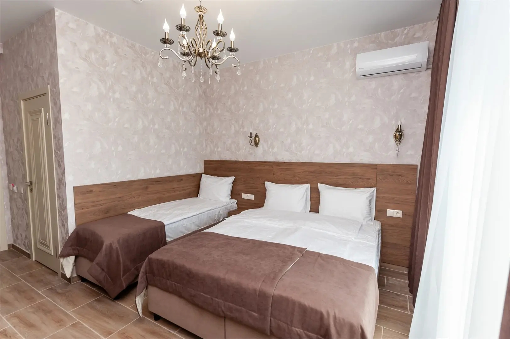Crystal Hotel by Family Pride Inn Feodosia