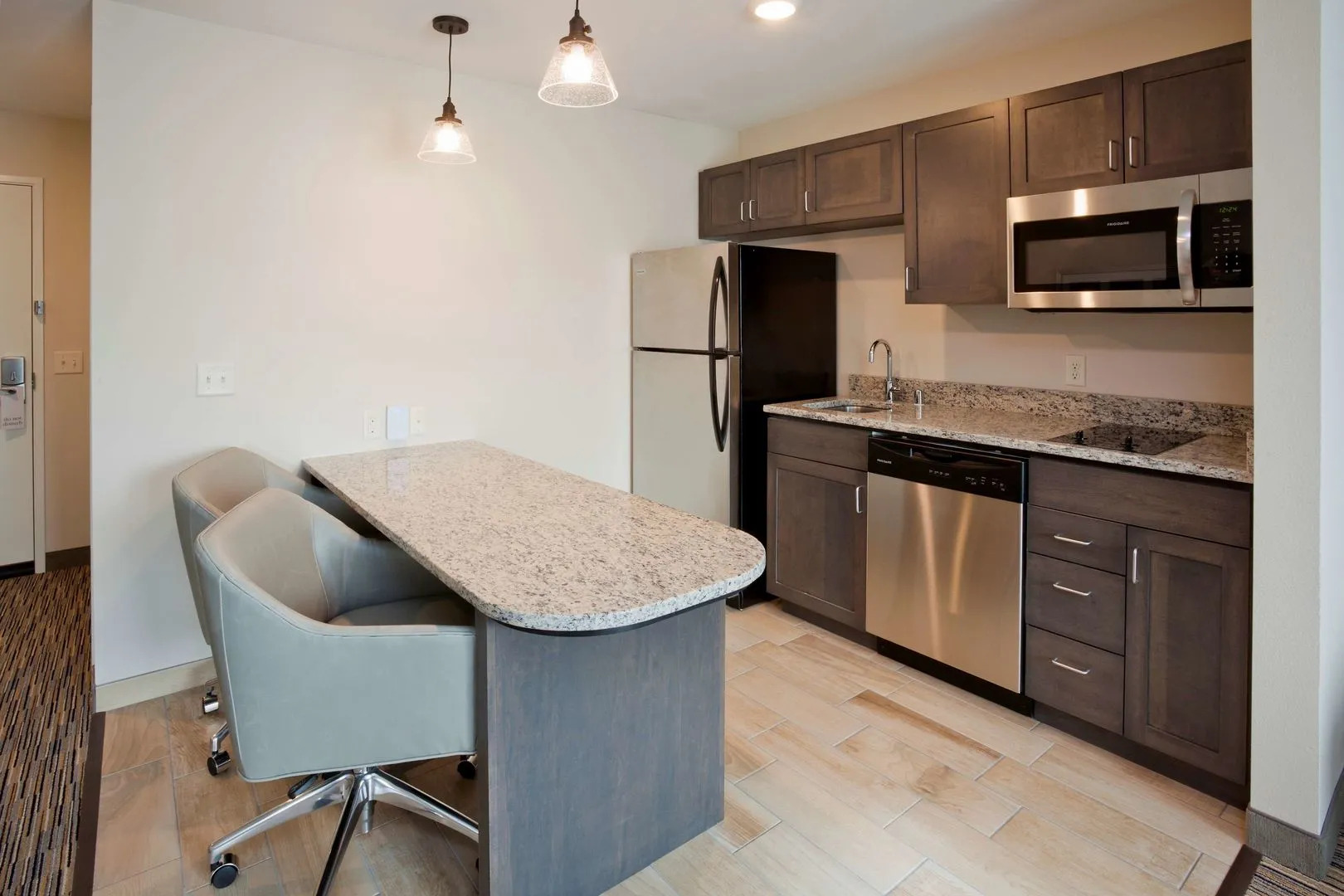 GrandStay Cannon Falls