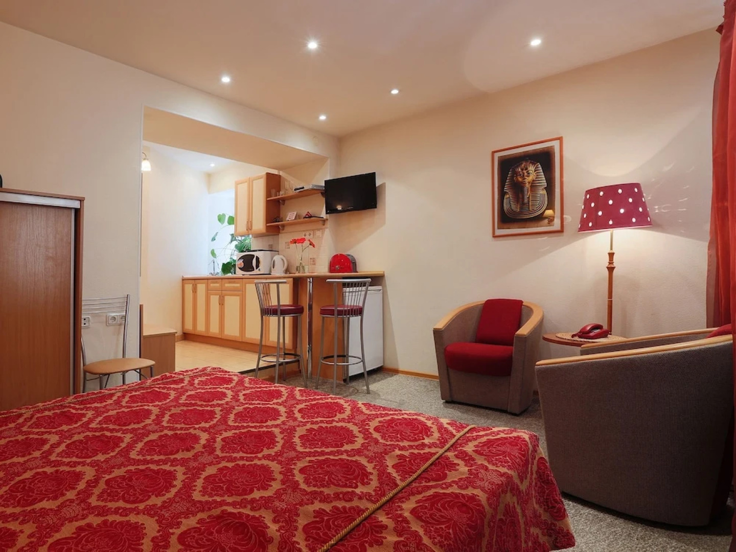 Ап-ты «Австрийский Дворик», Фурштатская, 45