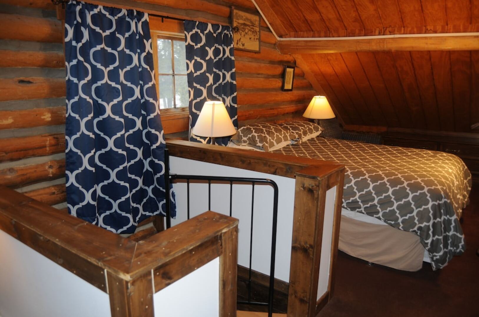 Yellowstone Motel - Adults Only