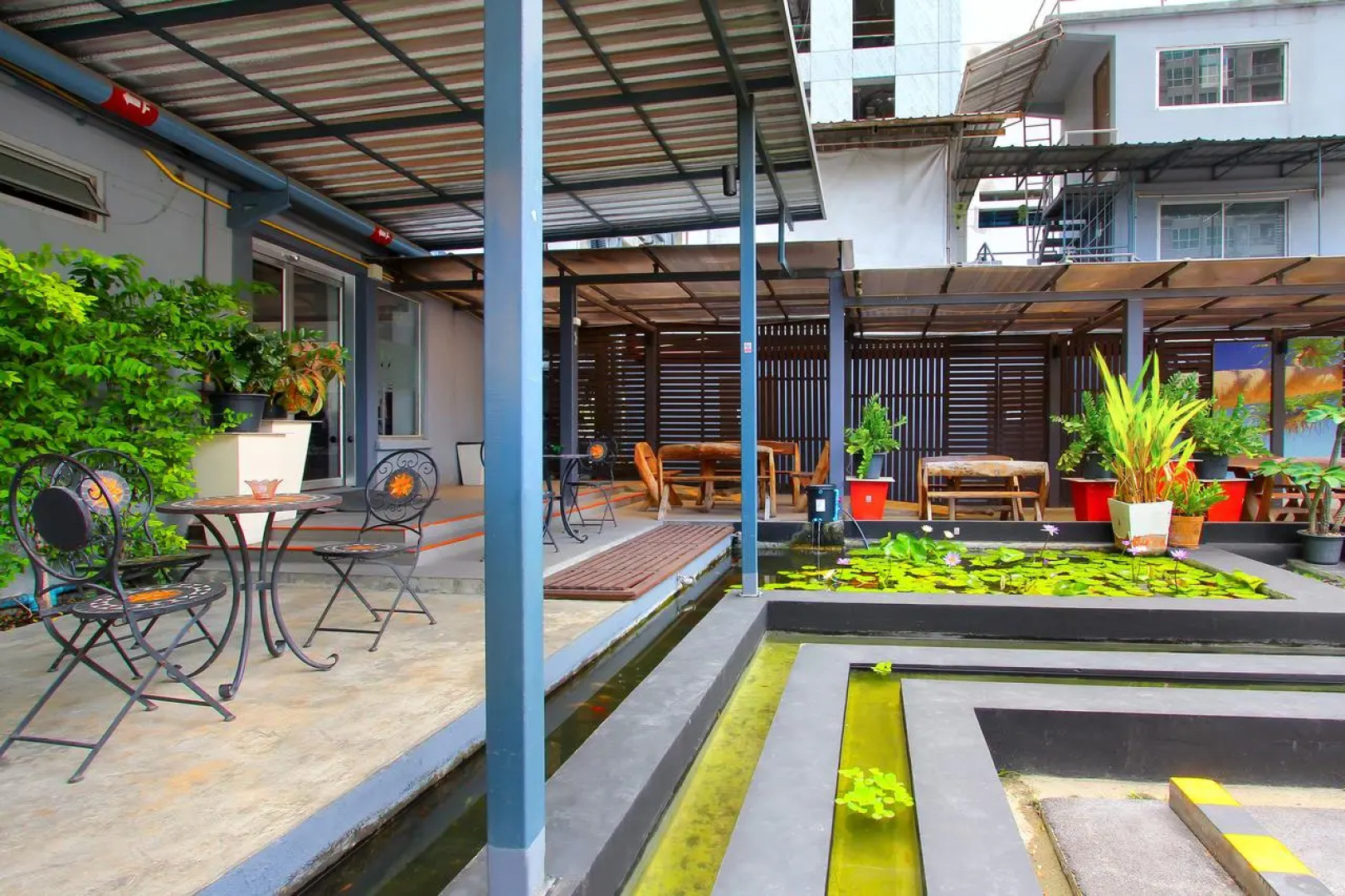 D Varee Xpress Makkasan