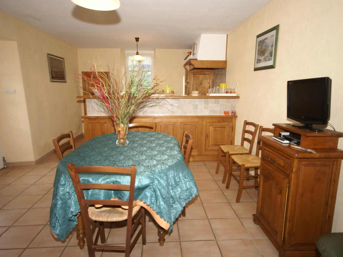 Beautiful Holiday Home in Saint-pons Near Forest