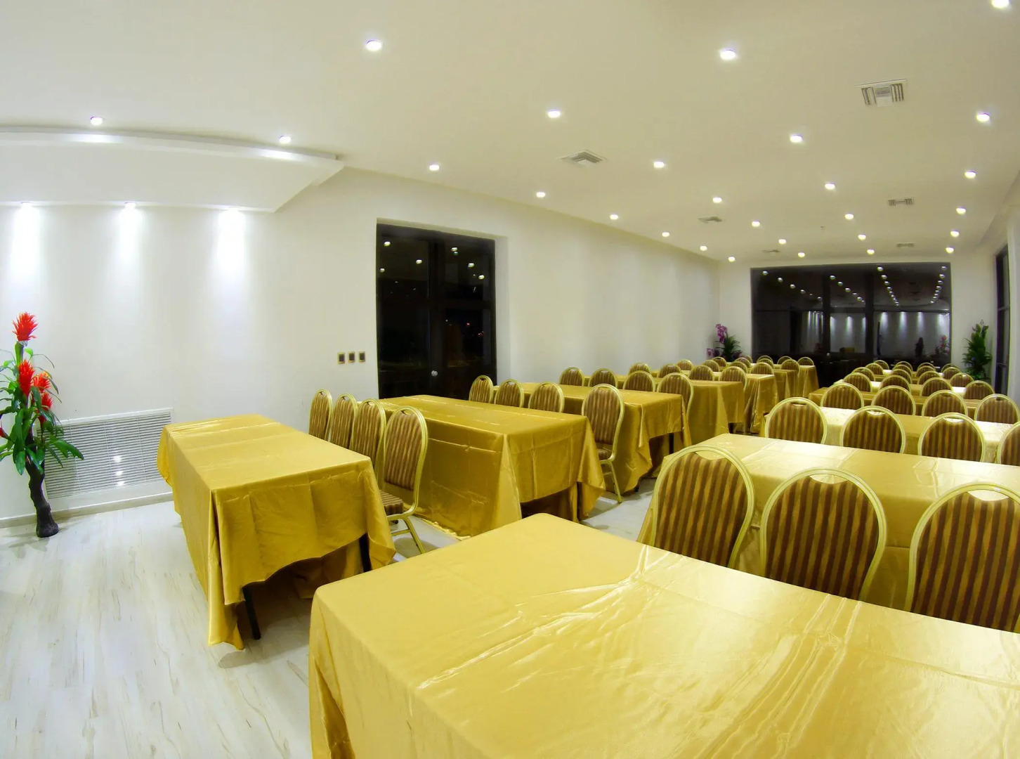 Hotel Catedral Plaza