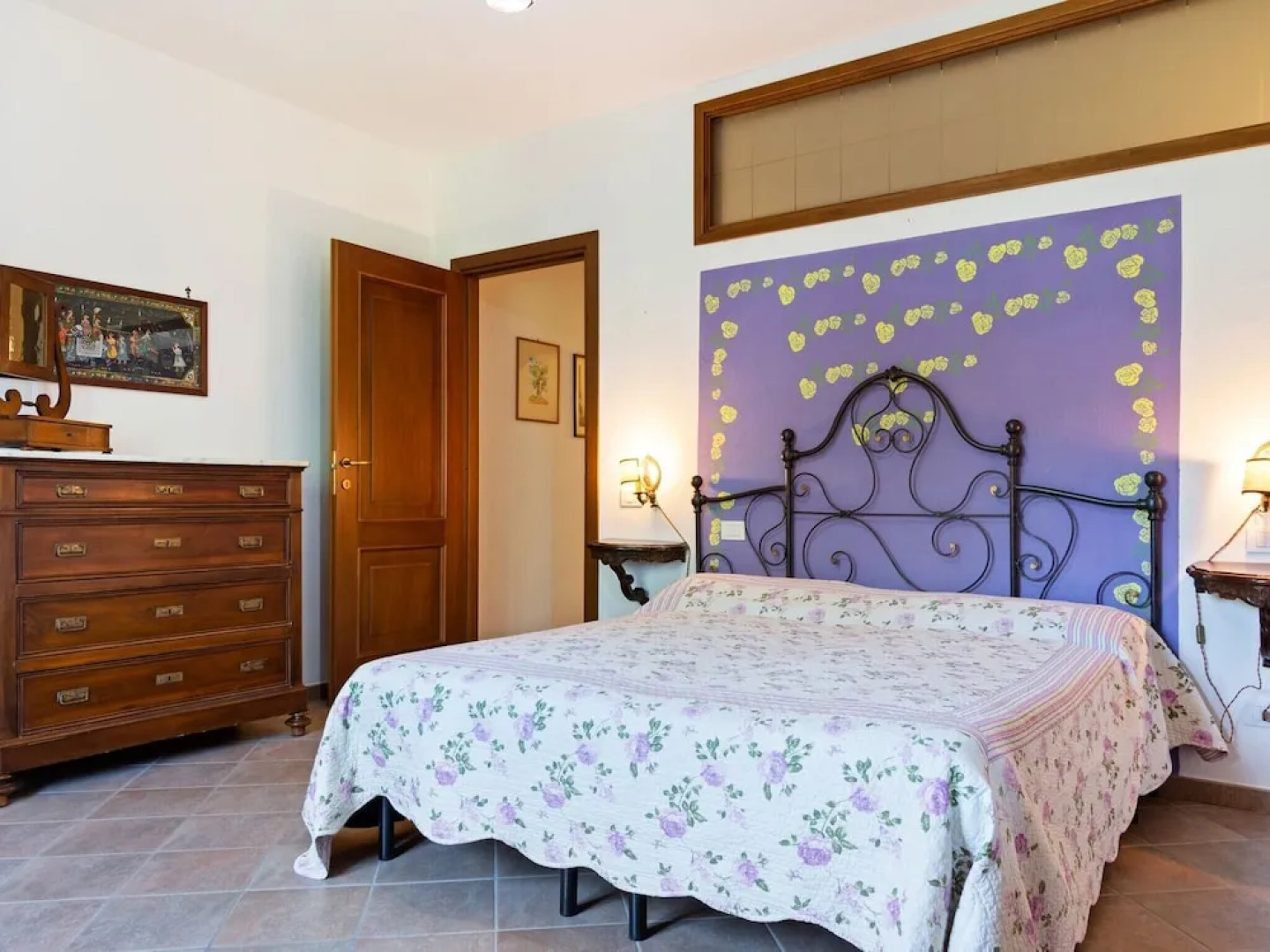 Vintage Holiday Home in Bolsena With Swimming Pool