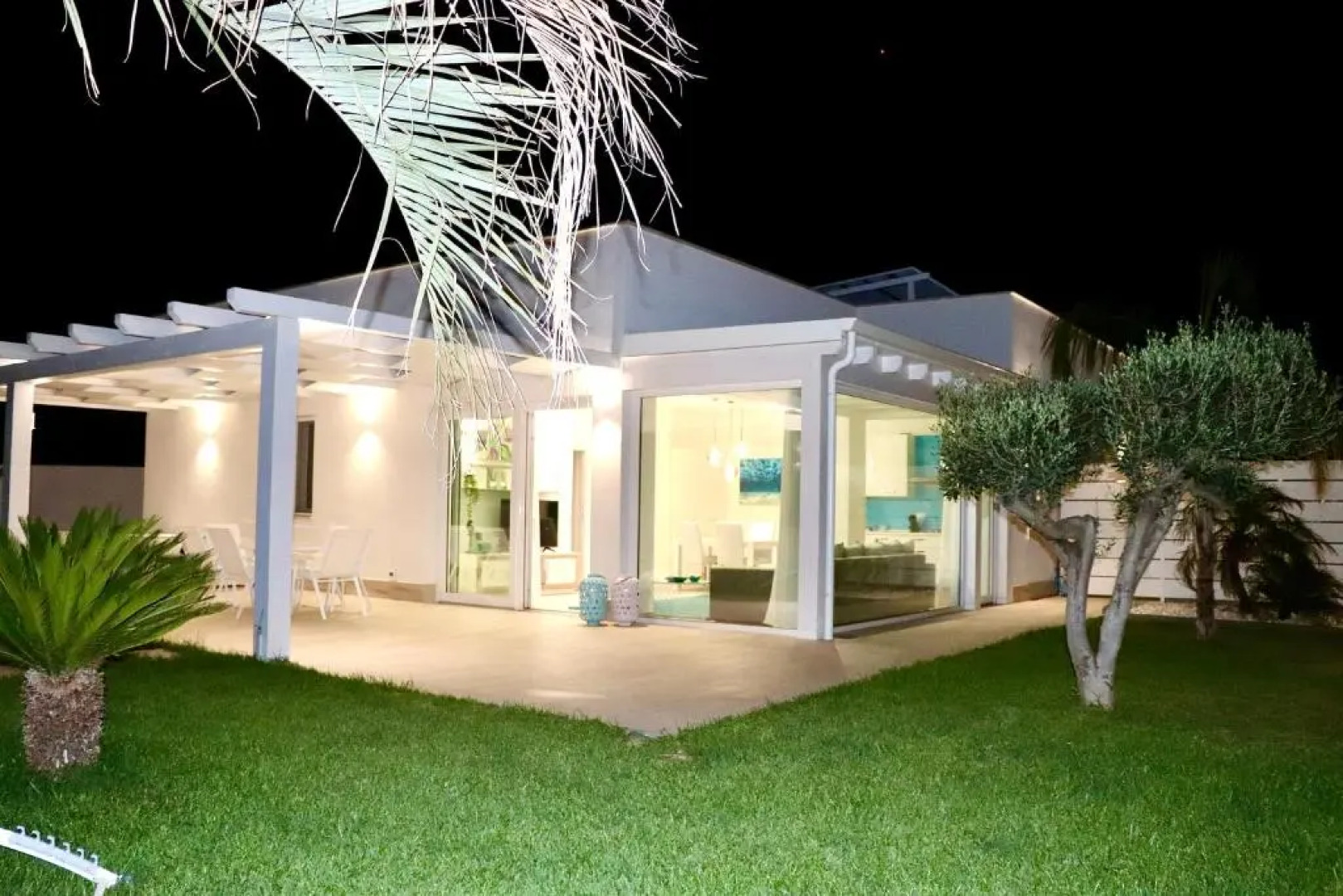 Golden Holiday 2 Ville con piscine indipendenti e separate