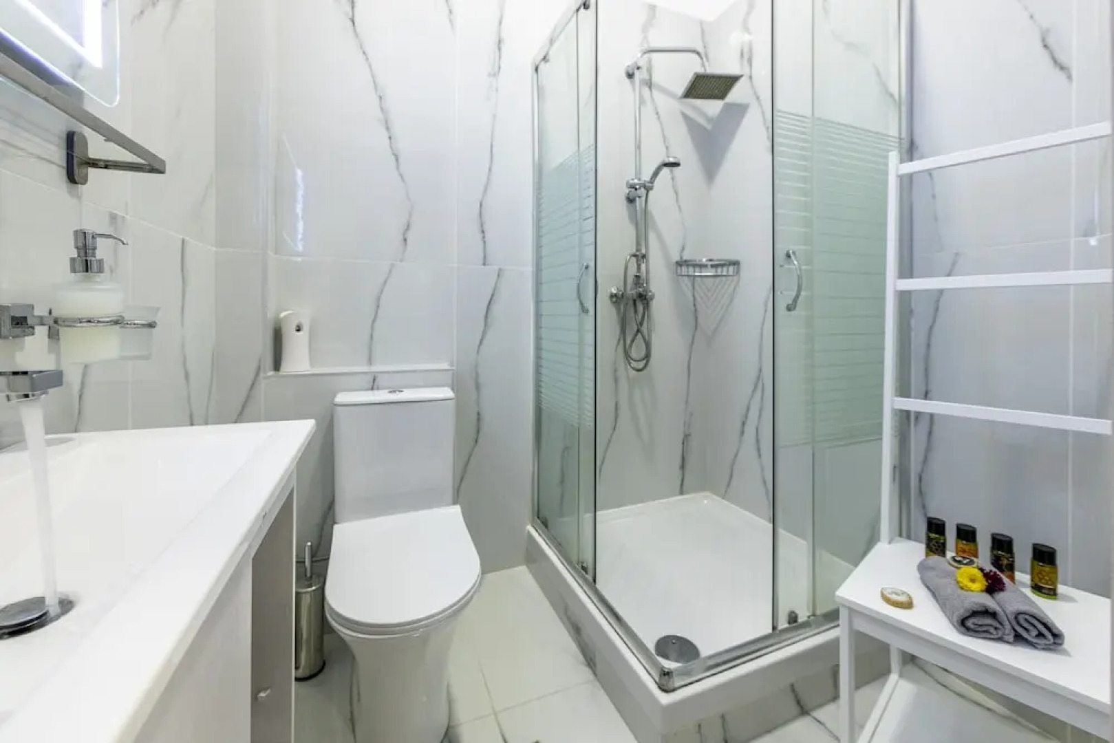 Comfort Stay Athens Airport Hotel - FREE shuttle from and to the airport