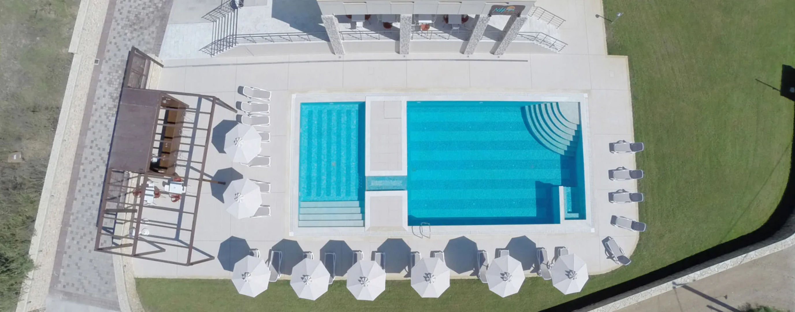 Niriides Luxury Villas