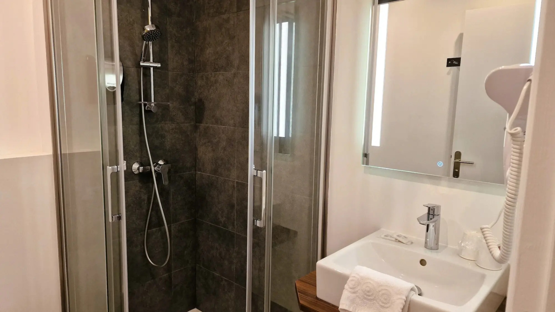 Hôtel Mary’s - Caen Centre Gare Sncf