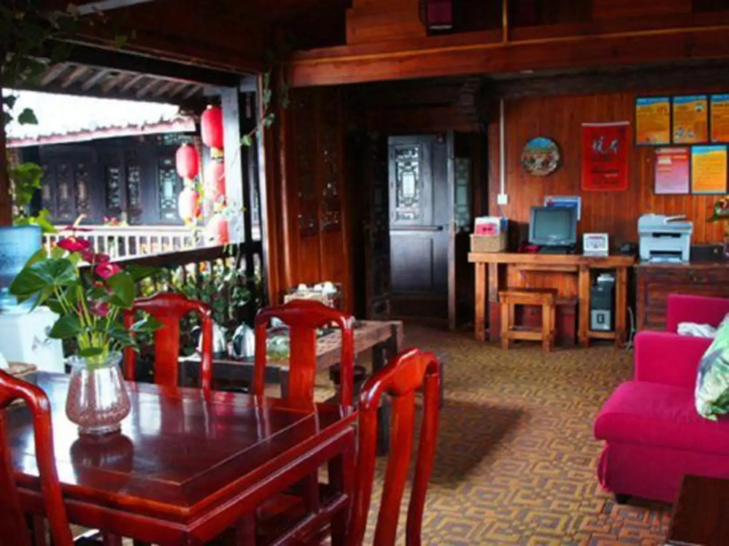 Lijiang Zhaofu Inn