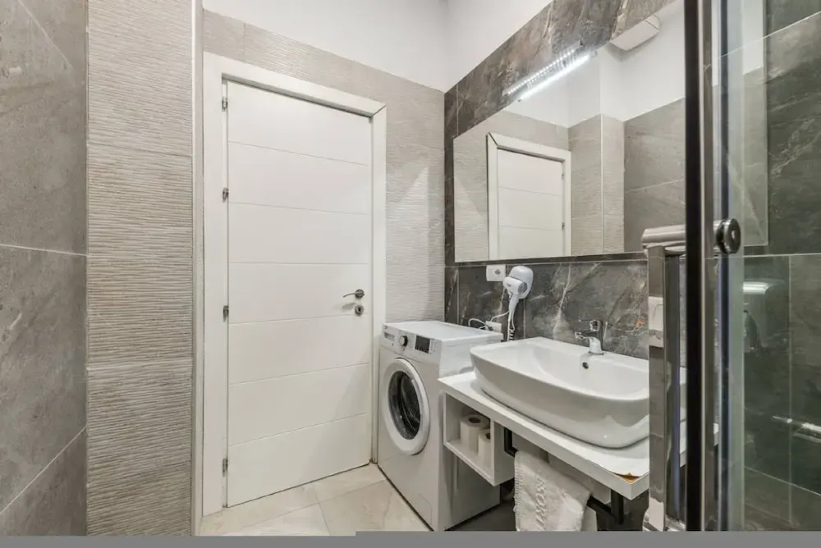 1-bedroom Retreat at Gjiri i Lalzit - Zambaku