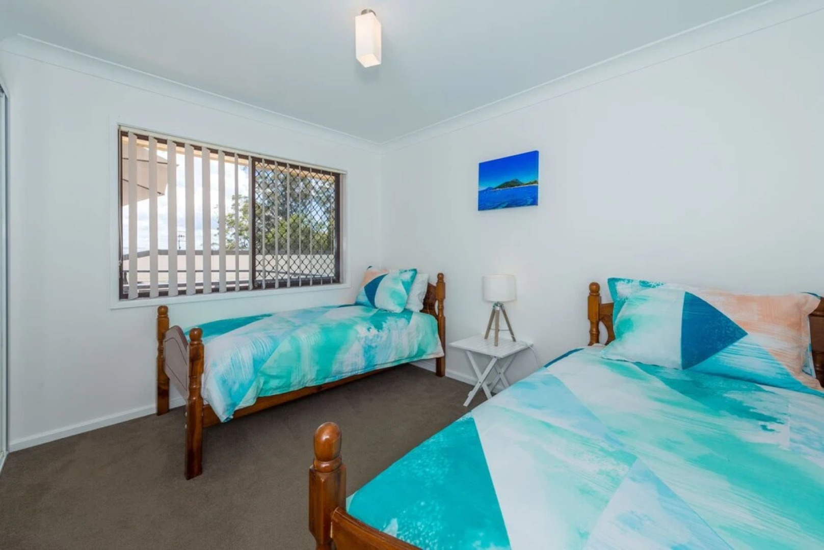 Kallaroo, 3 Kallaroo Street- great house with views, pool, WIFI and aircon