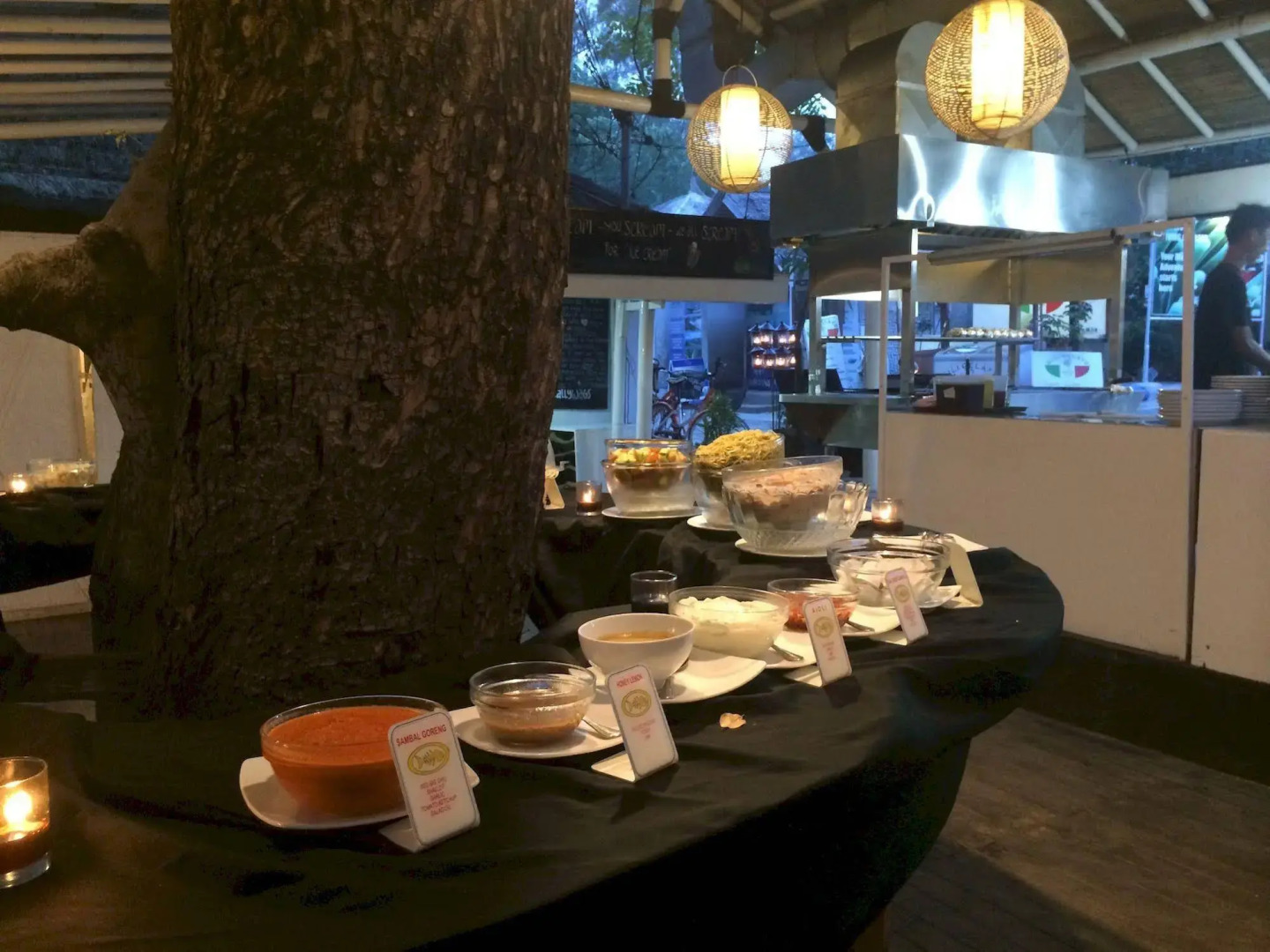 Scallywags Mango Motel