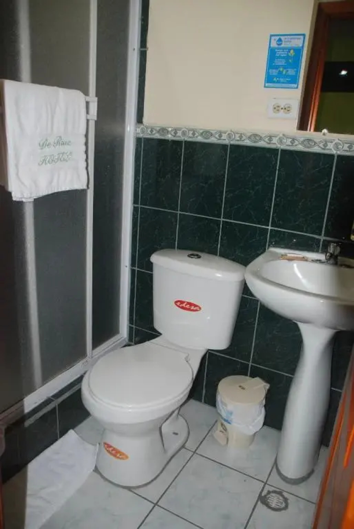 D’ Ruiz Hotel