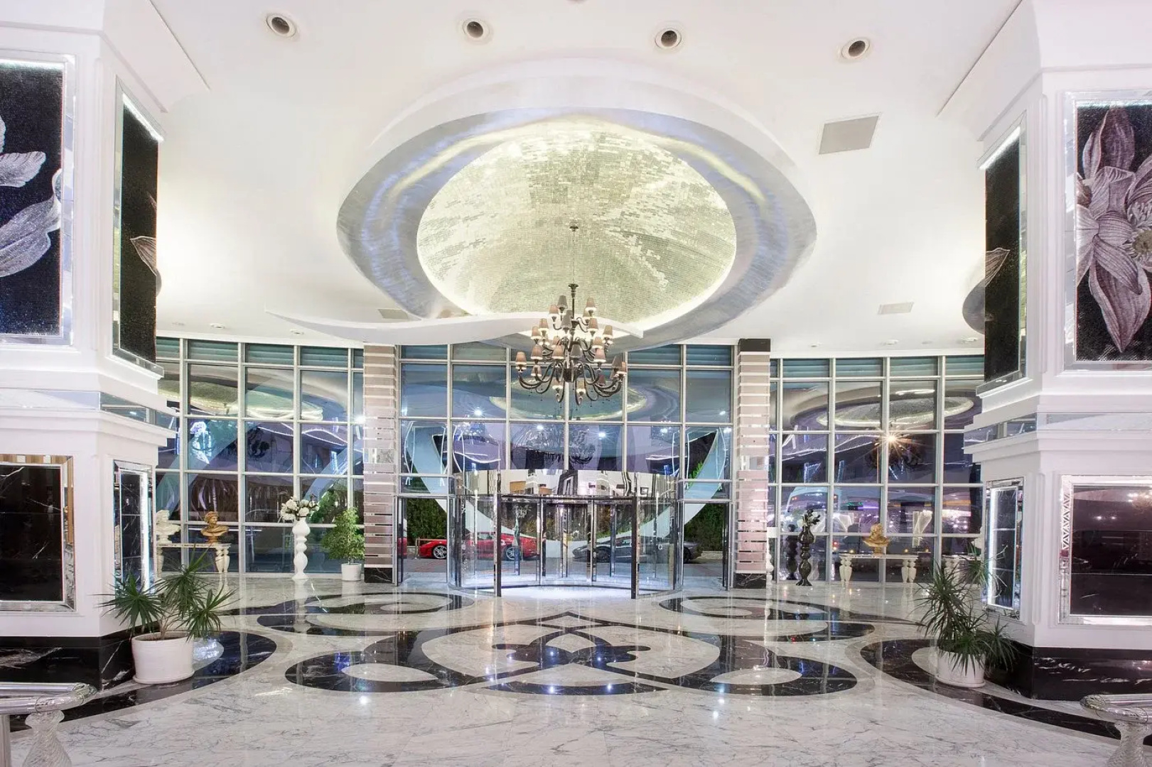 Отель Q Premium Resort