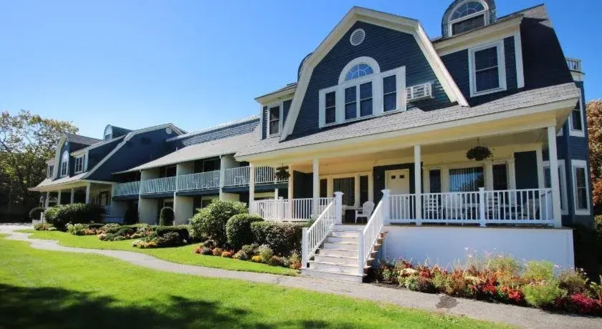 Seacastles Resort Inn and Suites