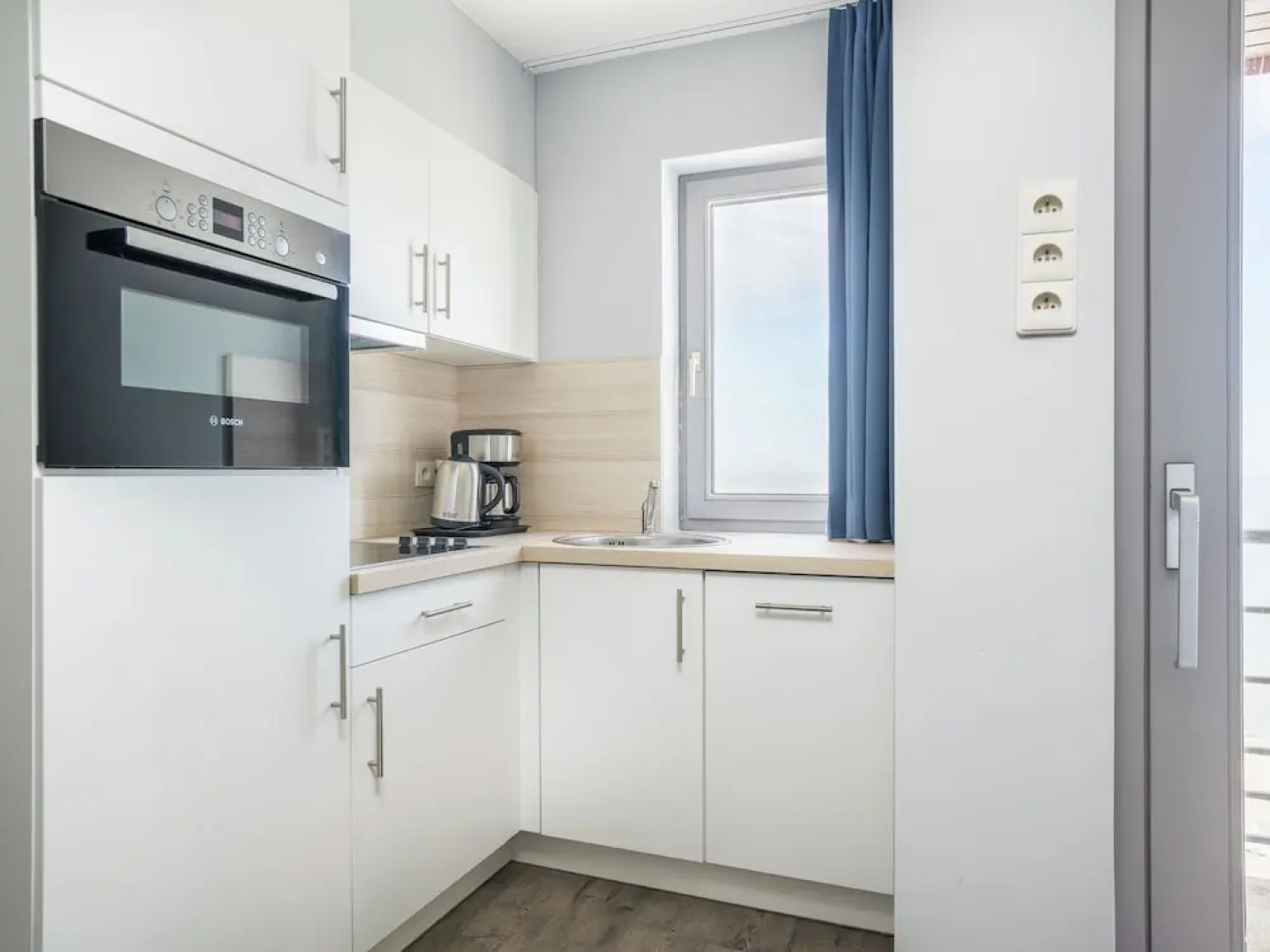 Comfortable Apartment With sea View