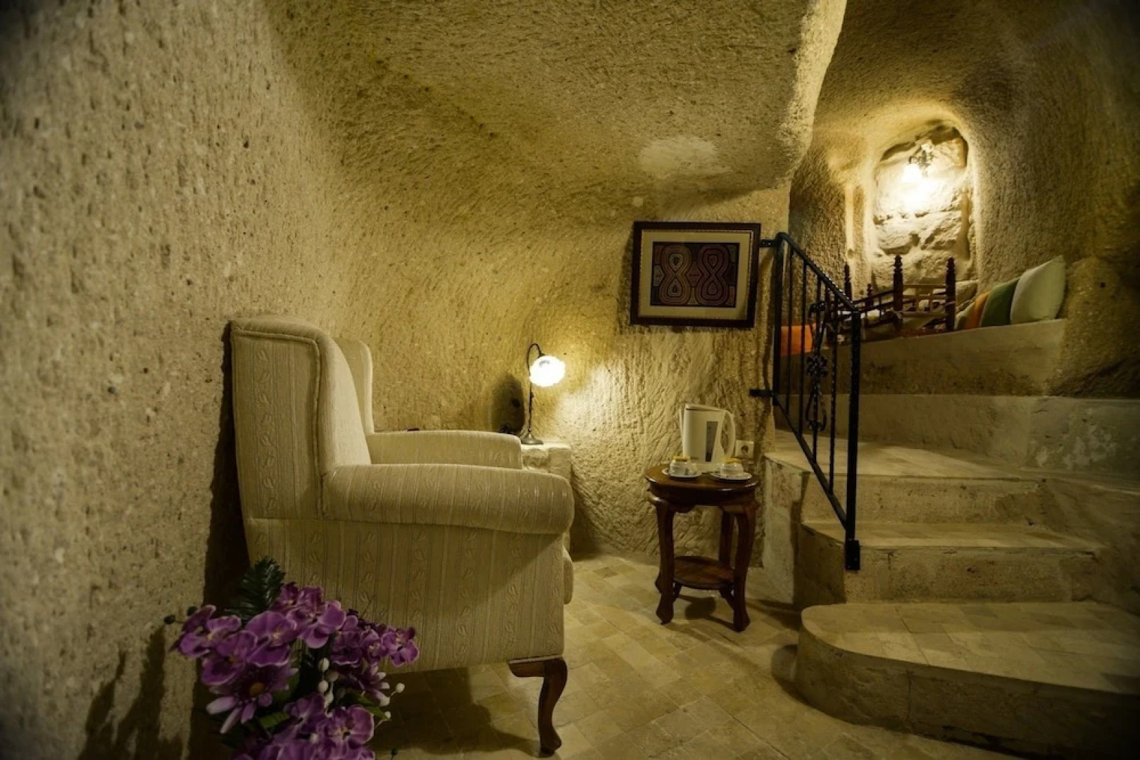 Valley Inn Cave Hotel