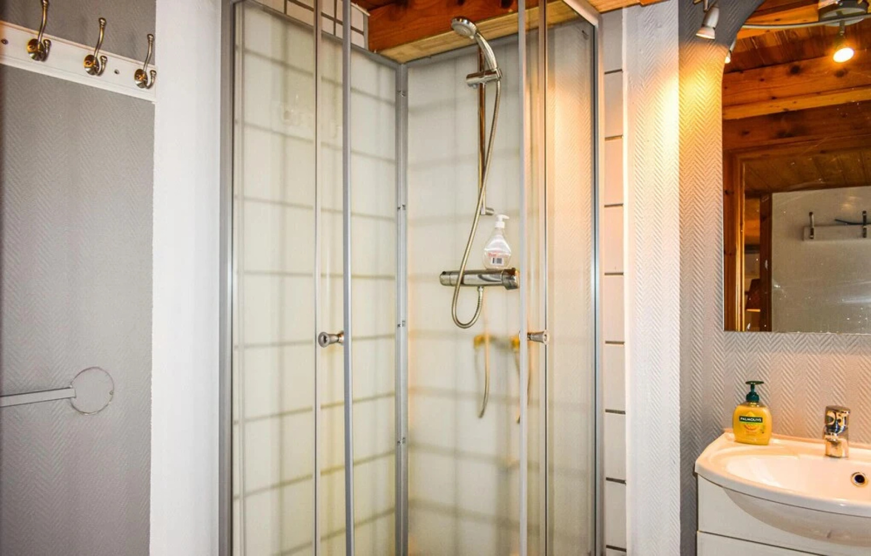 Amazing Home in Örkelljunga With Wifi and 6 Bedrooms